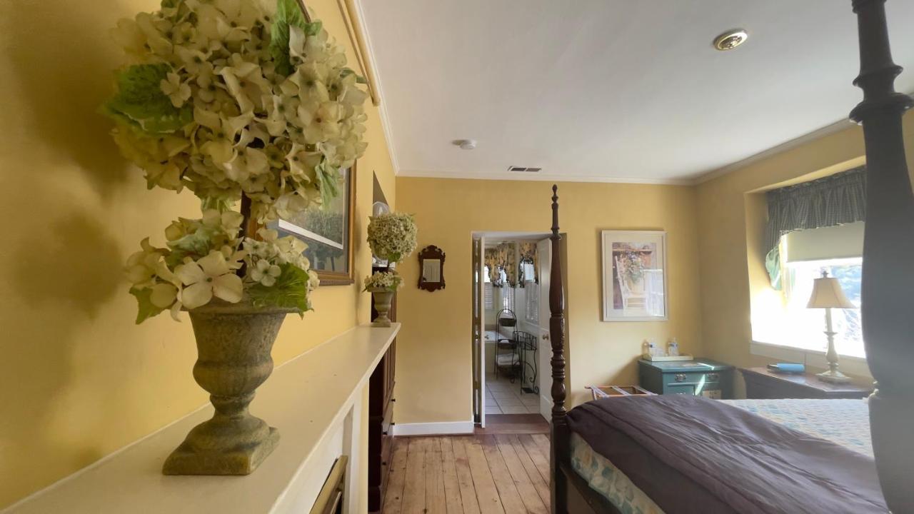 Wayside Inn Bed And Breakfast Ellicott City Exteriér fotografie